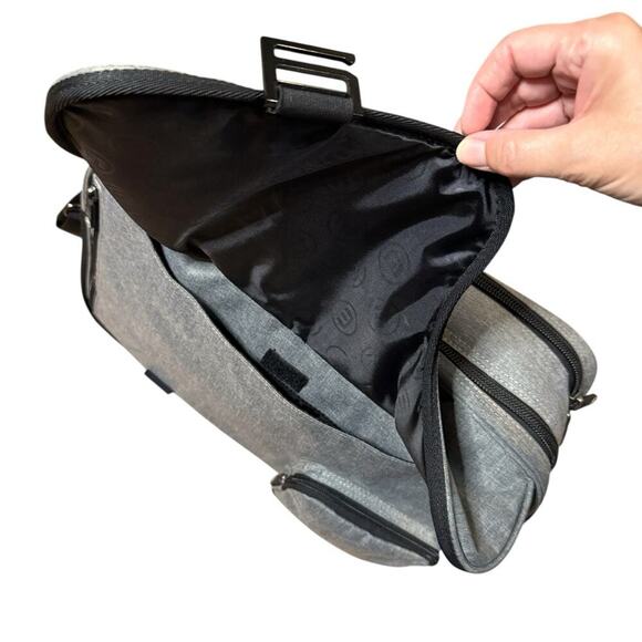 Travis Mathew Tag Messenger Bag Laptop Notebook Tote Briefcase Sleeve Gray - Picture 14 of 16